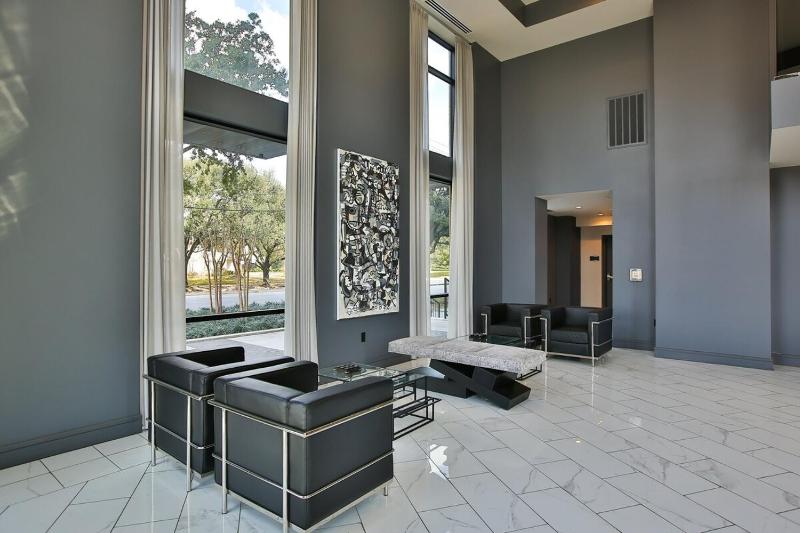 Modern Suites By The Texas Medical Center & NRG Stadium - image 11