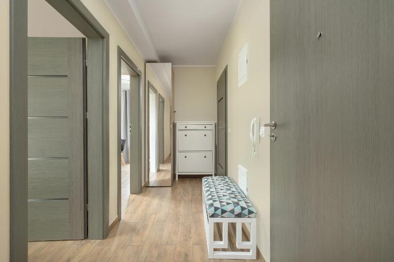 Jasny Apartament Sun Seasons 24 z Umeblowanym Balkonem i Parkingiem by Noclegi Renters - image 19