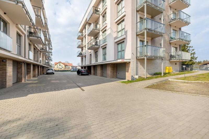 Jasny Apartament Sun Seasons 24 z Umeblowanym Balkonem i Parkingiem by Noclegi Renters - image 34