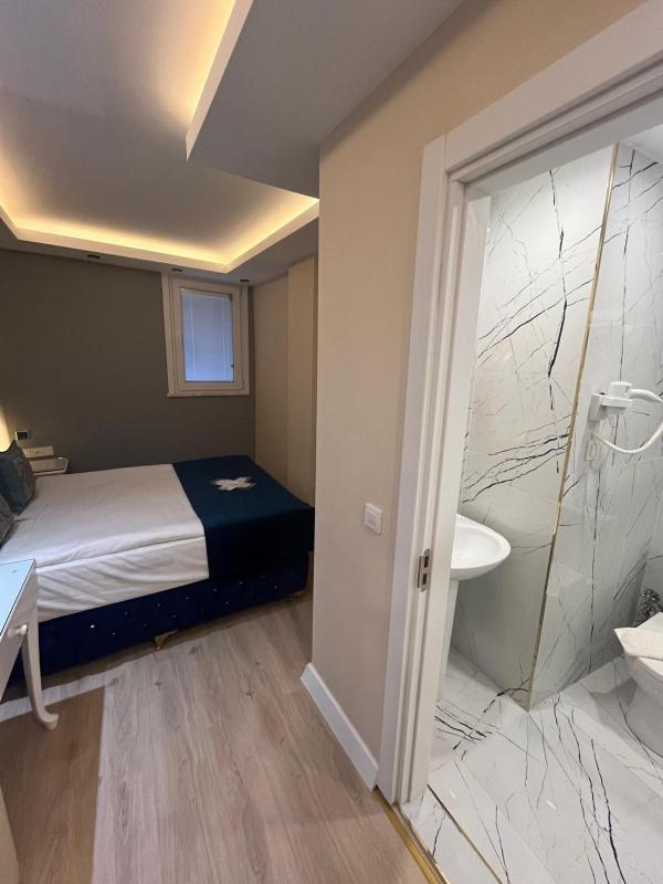 Hotel Barbarosa - image 6