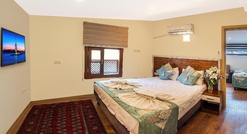 Two-Bedroom Suite image 3