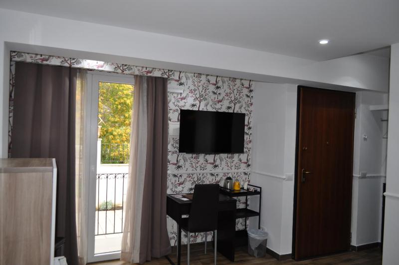 Standard Double or Twin Room image 1