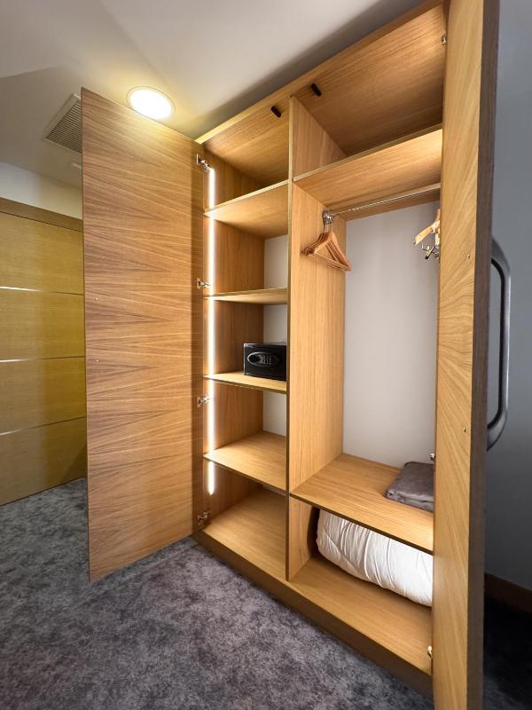 Deluxe Double Room image 3