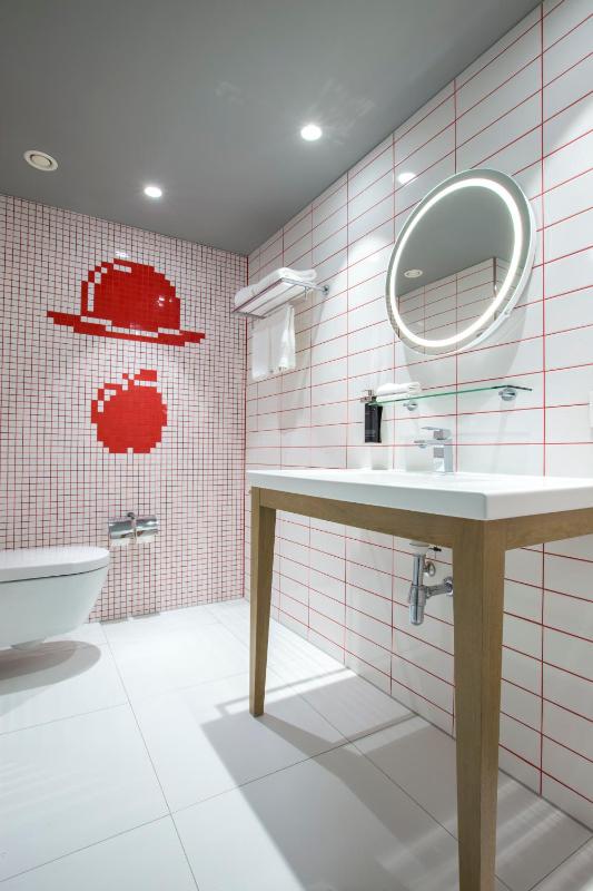 Corner Superior Room image 2