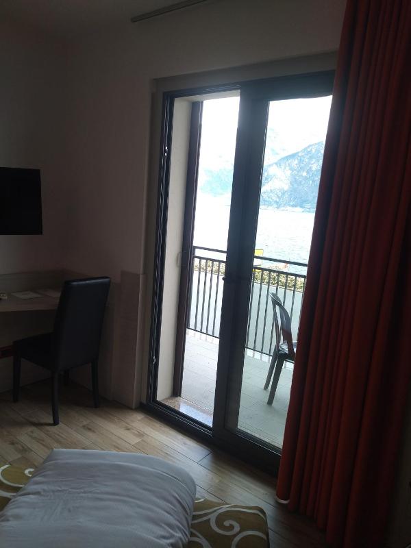 Double or Twin Room with Lake View image 3