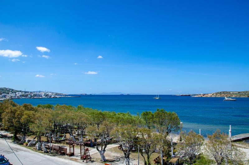Deluxe Double Room with Balcony and Sea View image 4