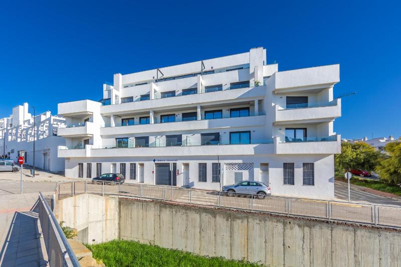 Centrico - Terraza - Fibra Optica & Garaje - image 3