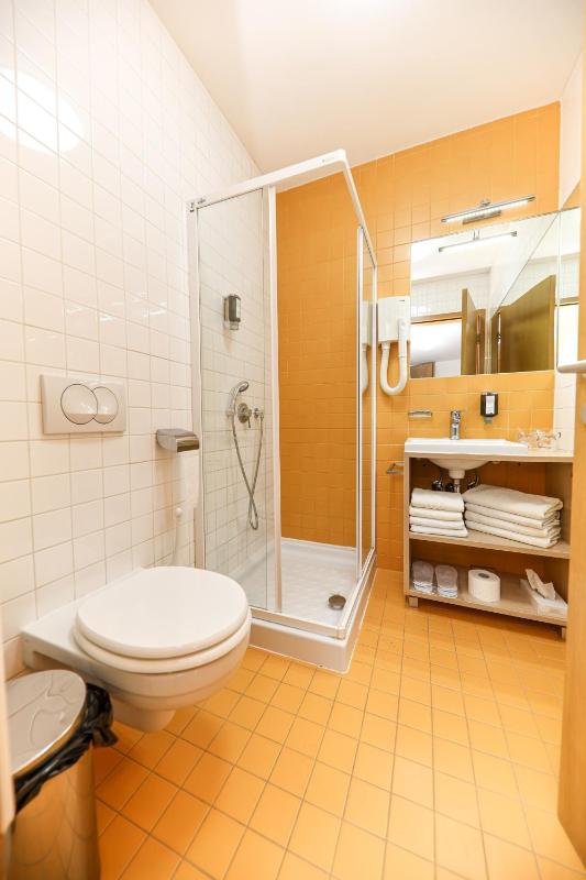 Triple Room image 4