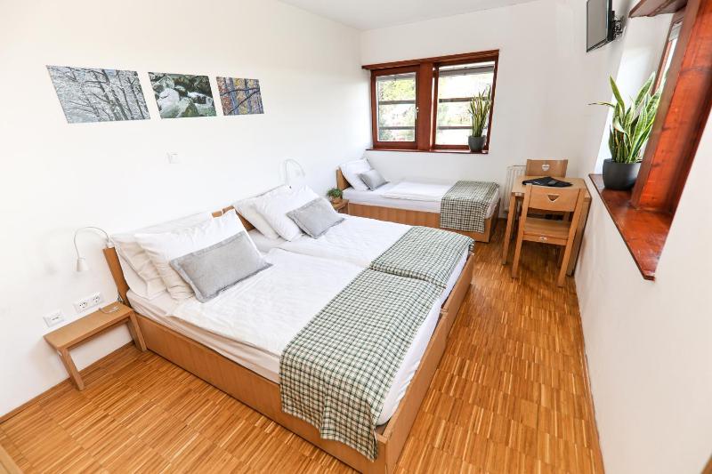 Triple Room image 3