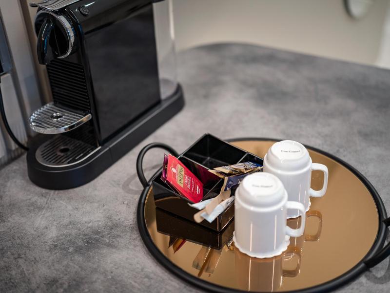 Deluxe Double Room image 4