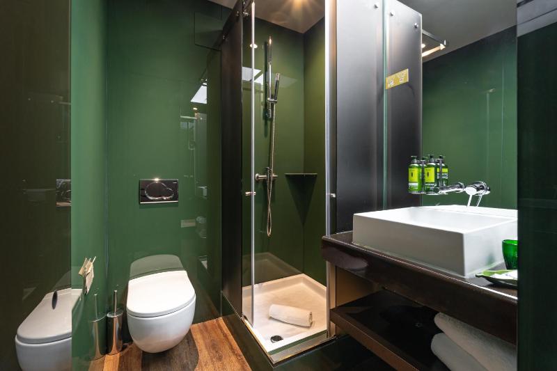 Superior Double Room image 2