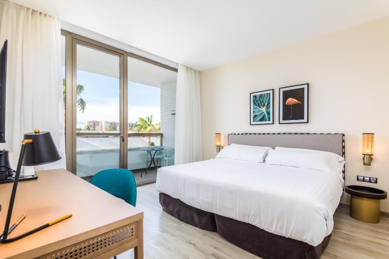 Standard Double Room image 1