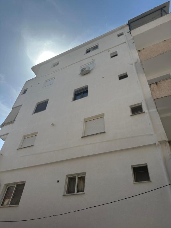 Salty Sunset Apartment - image 3