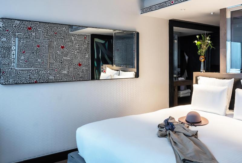 Junior King Suite With Panoramic View image 4