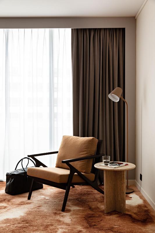 Connecting Premium Superior Family Room image 1