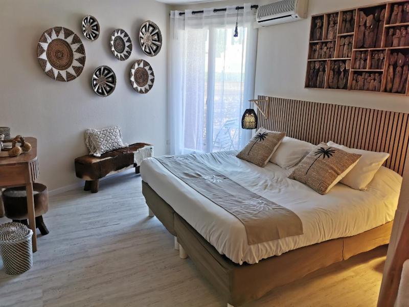 Superior Double Room image 4