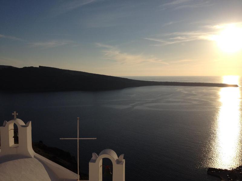 Beautiful Oia Villa - image 42