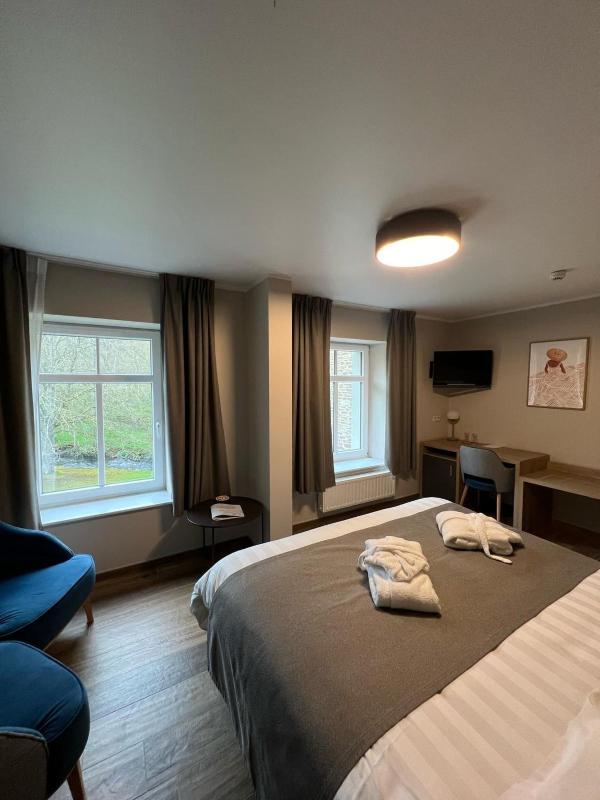 Superior Double Room image 1