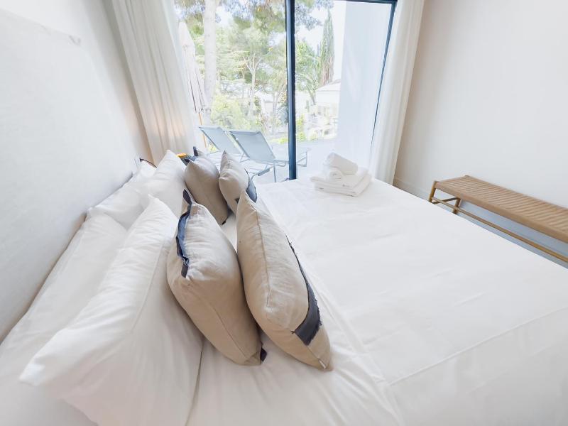 Apartment on the Golden Mile - image 13