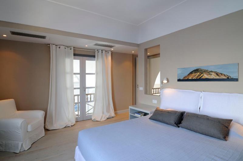 Beautiful Oia Villa - image 47