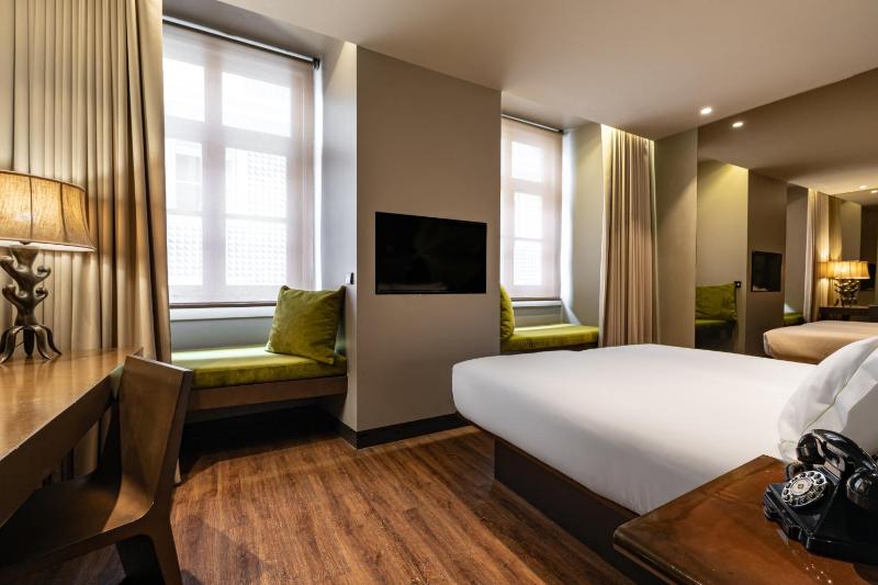 Premium Twin or Double Room image 1