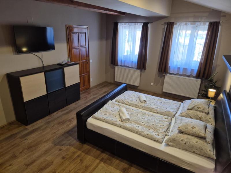 Superior Queen Room image 4