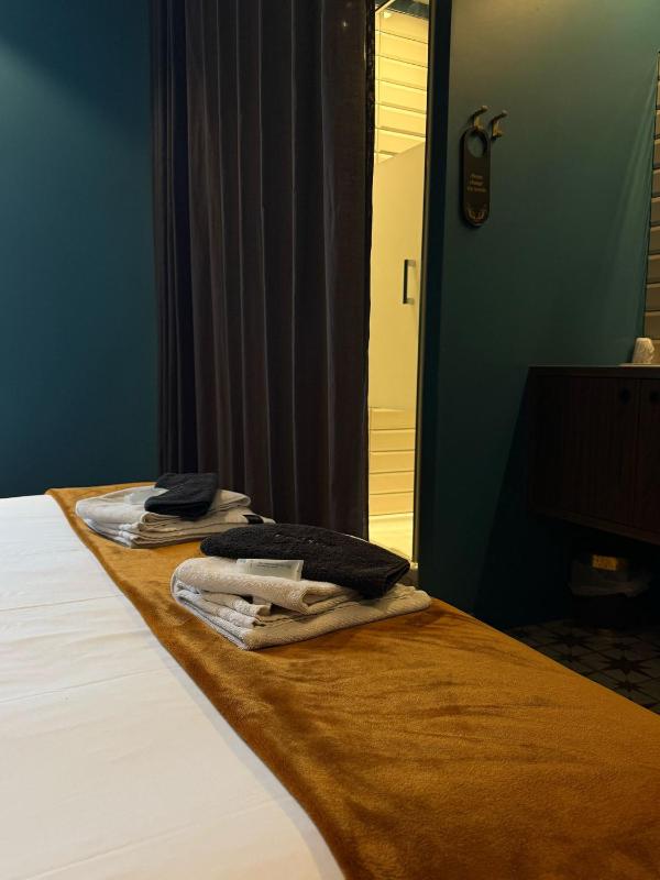 Double Room with Private Bathroom image 3