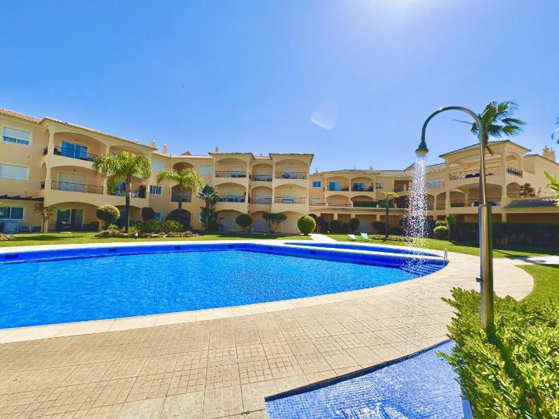 Vilamoura Beach Village 1 With Pool by Homing - image 8
