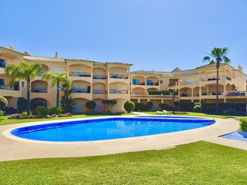 Vilamoura Beach Village 1 With Pool by Homing - image 4