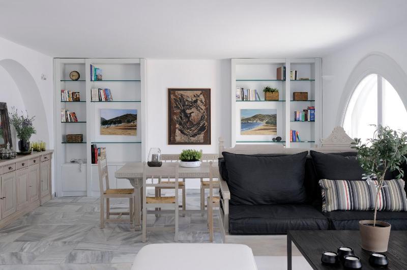 Beautiful Oia Villa - image 48