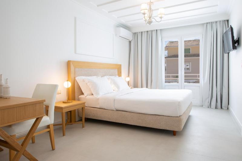 Superior Double or Twin Room image 3