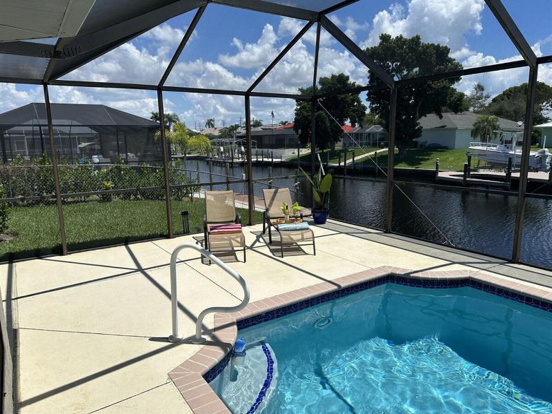 Villa Lucy a splendid pool home with eastern exposure - image 32