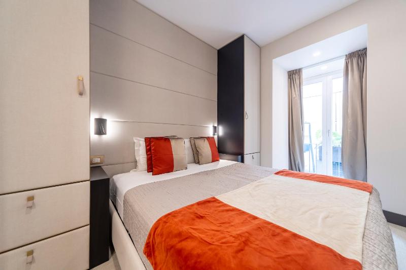 Classic Double Room image 1