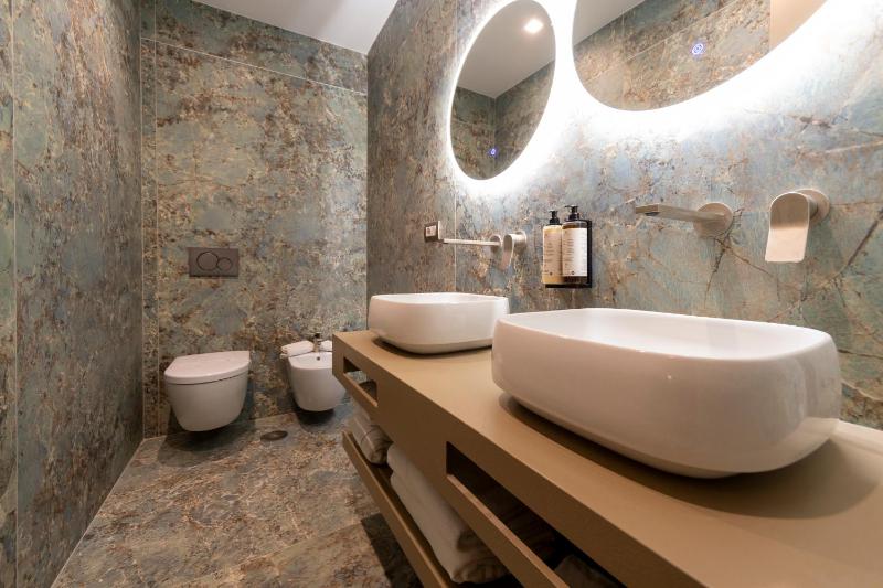 Executive Suite with Spa image 3