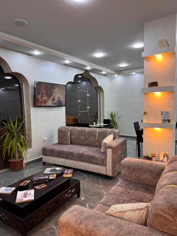 Petra Rocks Hotel - image 6