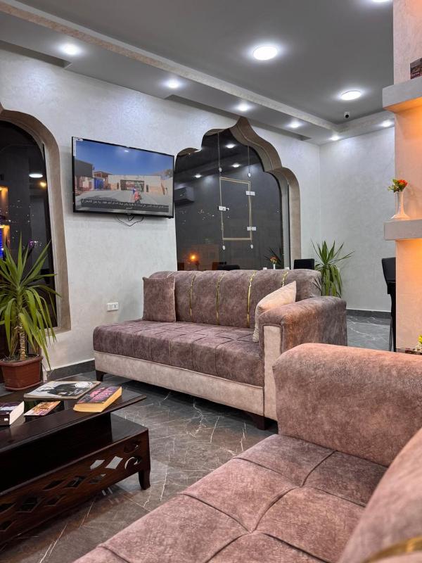 Petra Rocks Hotel - image 11