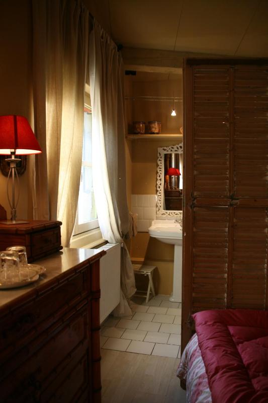 Double Room image 4