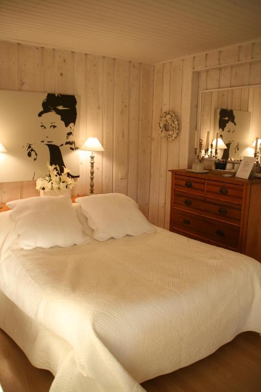 Double Room with Garden View image 3