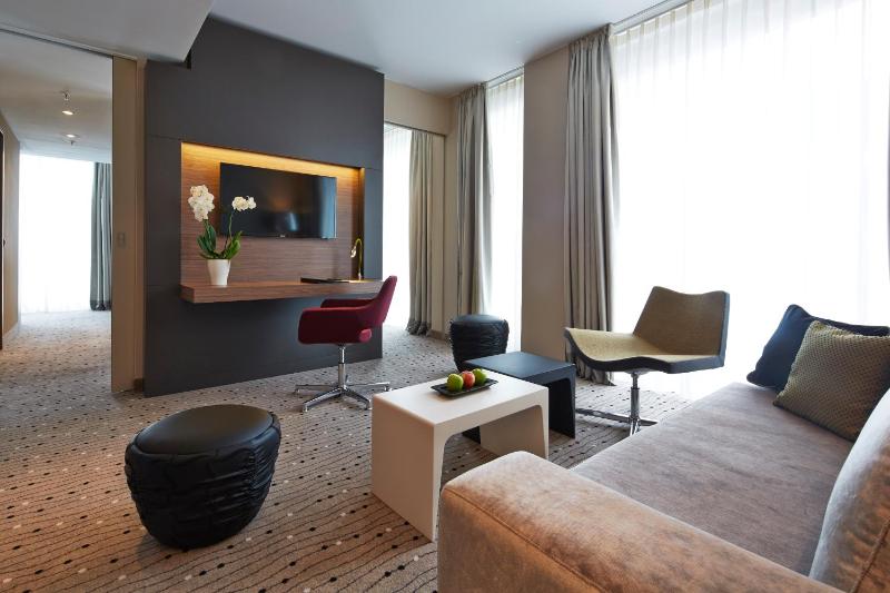 Suite image 3
