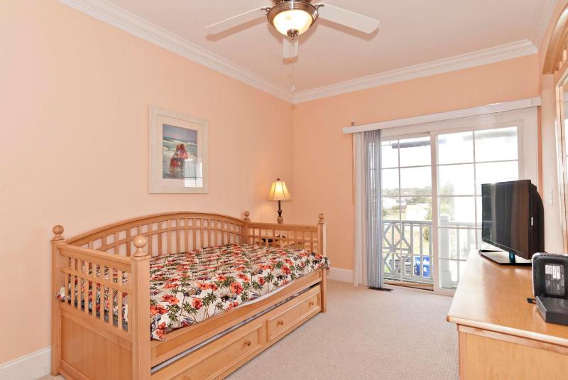 CB Sea #2 by Bryant Real Estate - image 32
