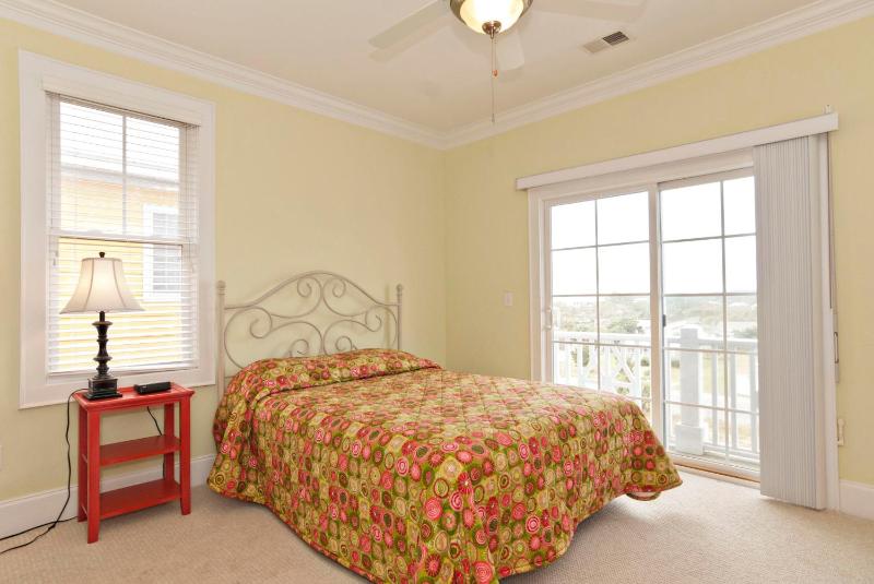 CB Sea #2 by Bryant Real Estate - image 31