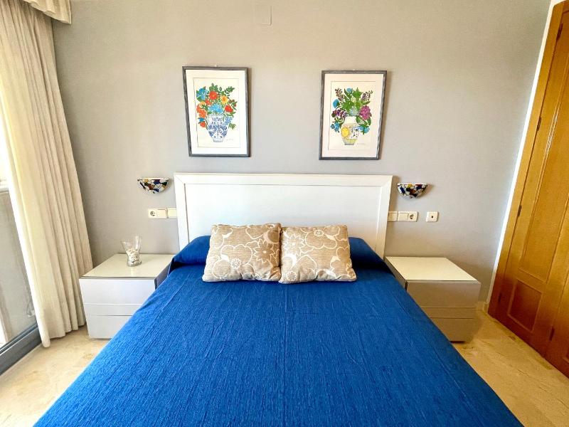 Apartment in Gemelos 20 with free parking Levante Area - image 14