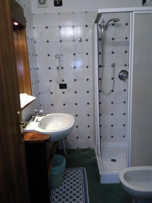 Triple Room with Private Bathroom image 4