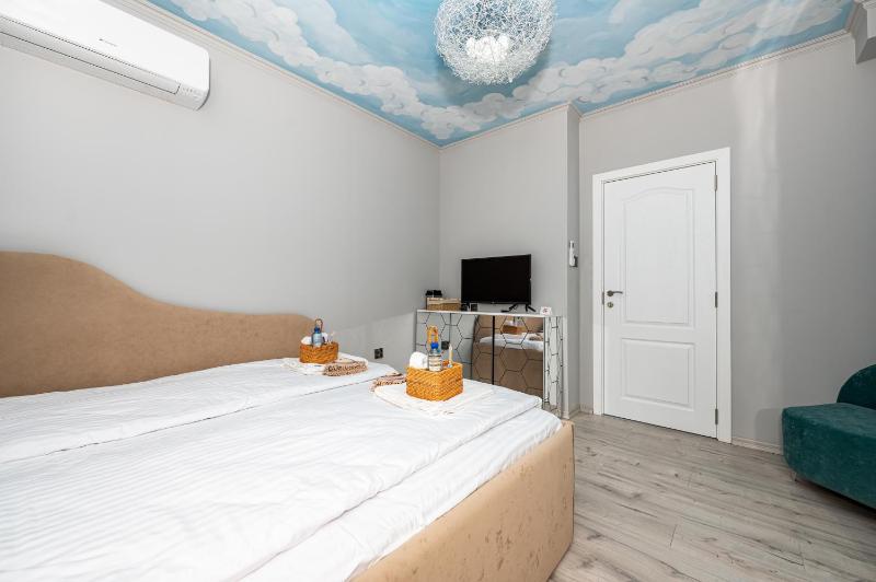 ElenartLux - Baby Cot - Pets Allowed - Free Parking & Fast Wi-Fi - image 32