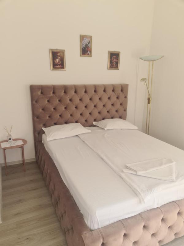 Corina House - image 6