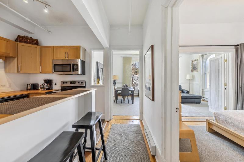 One-Bedroom Suite image 2