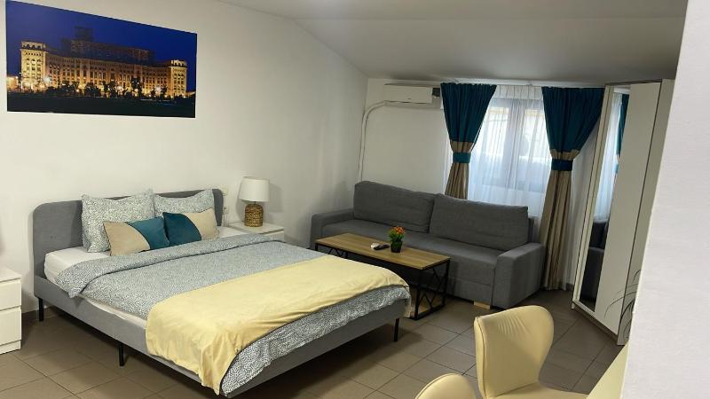 Deluxe Double Room with Bath image 3