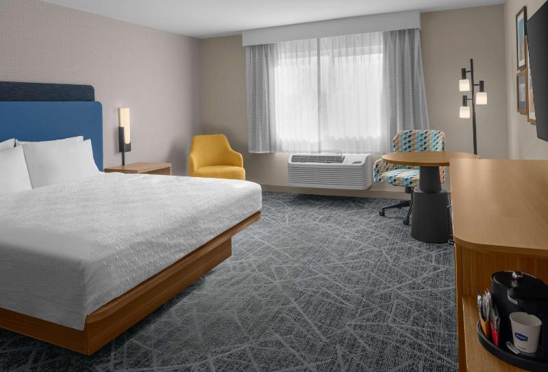 King Room image 4