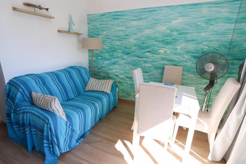 splendide et charme de la marina a St Cyp - image 5