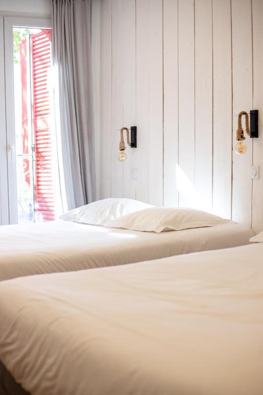 Superior Quadruple Room image 1